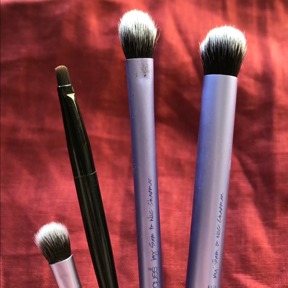 Real Techniques *Eyes* brushes lot